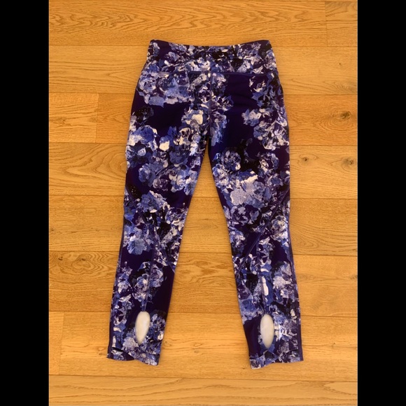 Lole Cropped Leggings - Picture 2 of 8